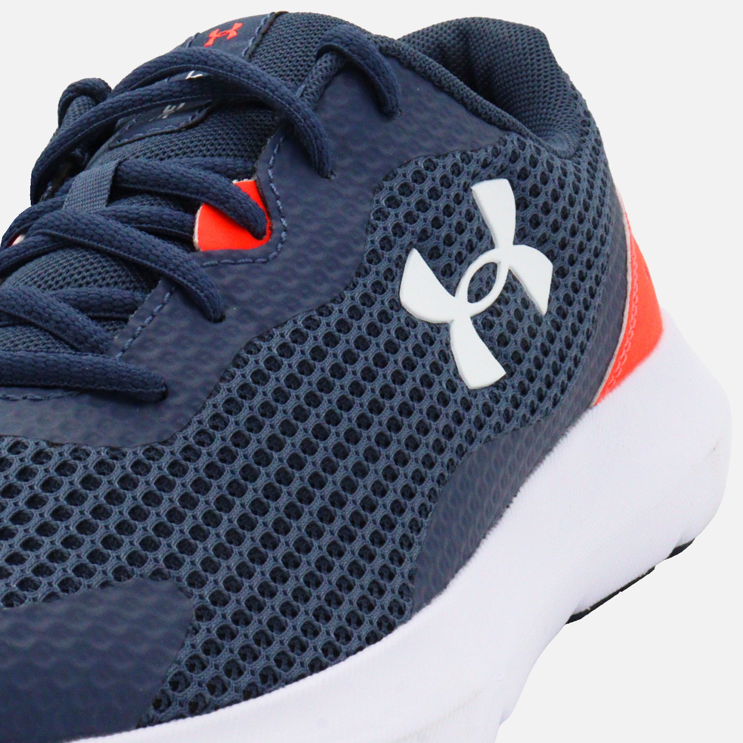 Tenis Running Under Armour Surge 3