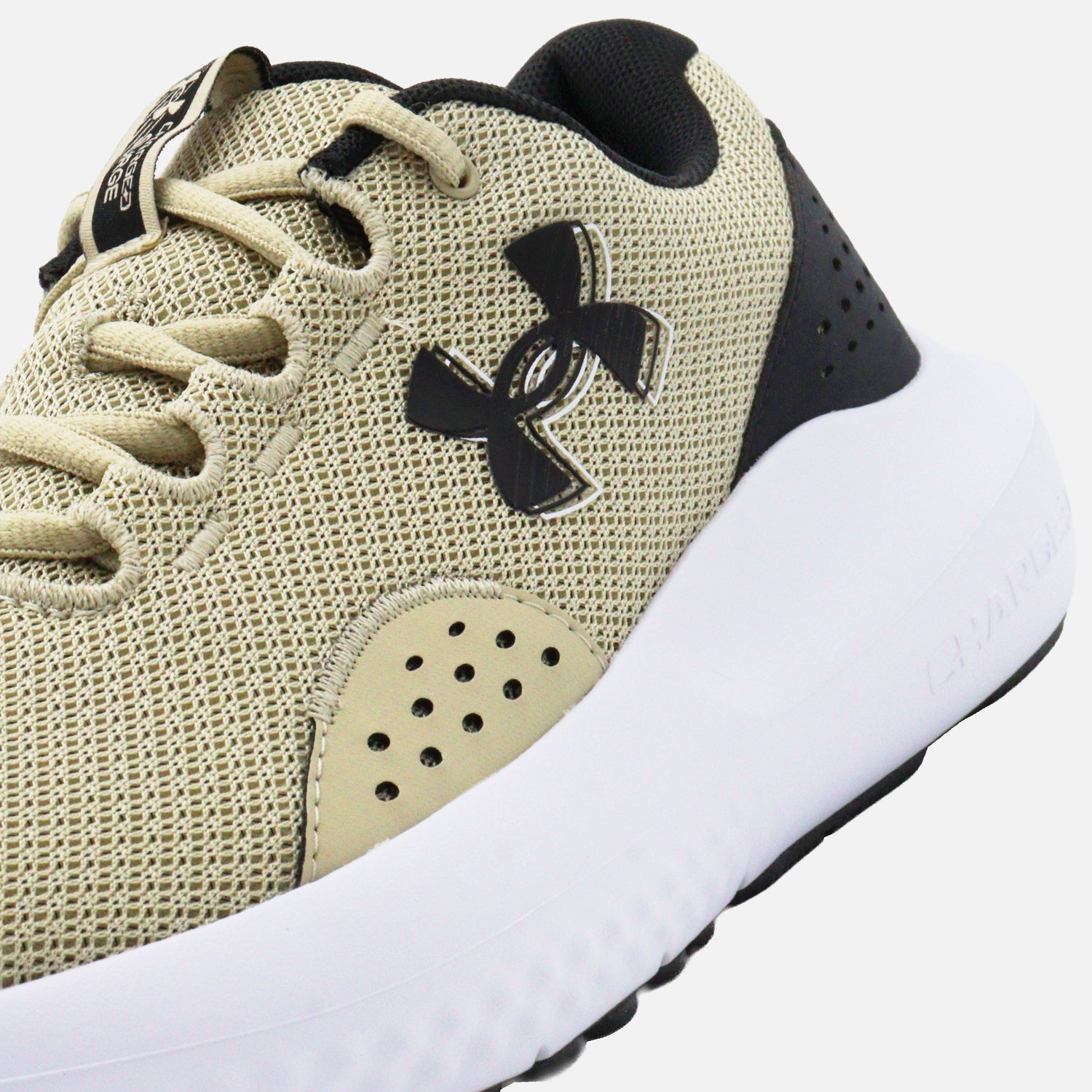 Tenis Under Armour Charged Surge 4