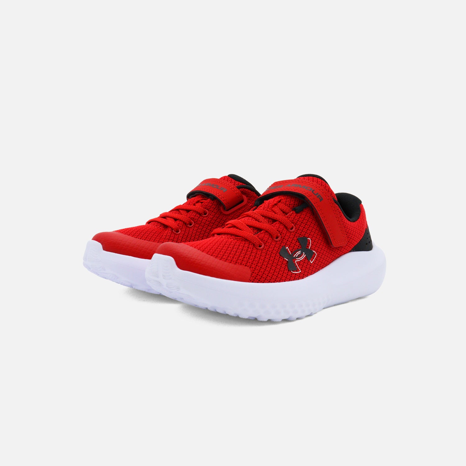 Tenis Under Armour Surge 4 AC