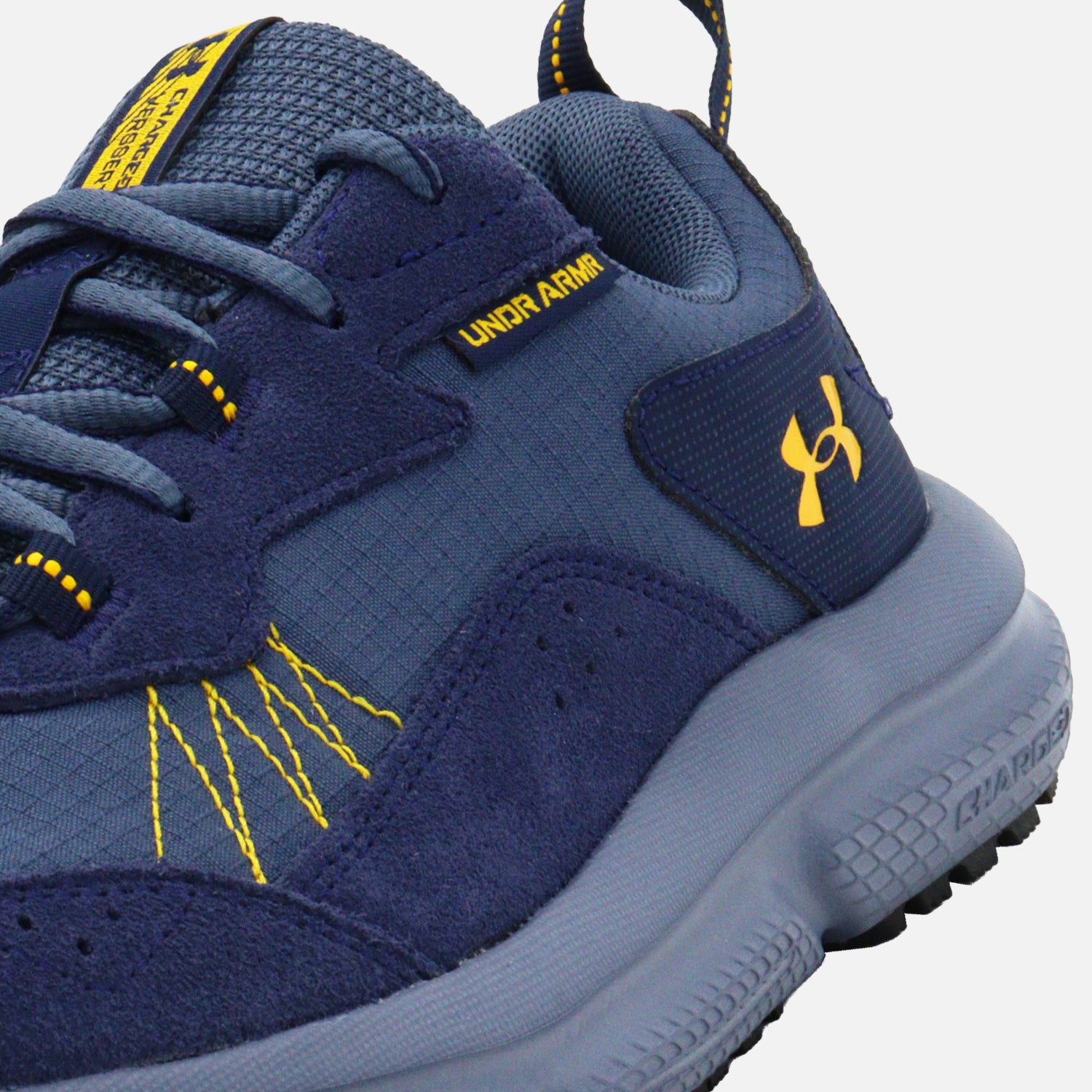 Tenis Under Armour Verssert 2
