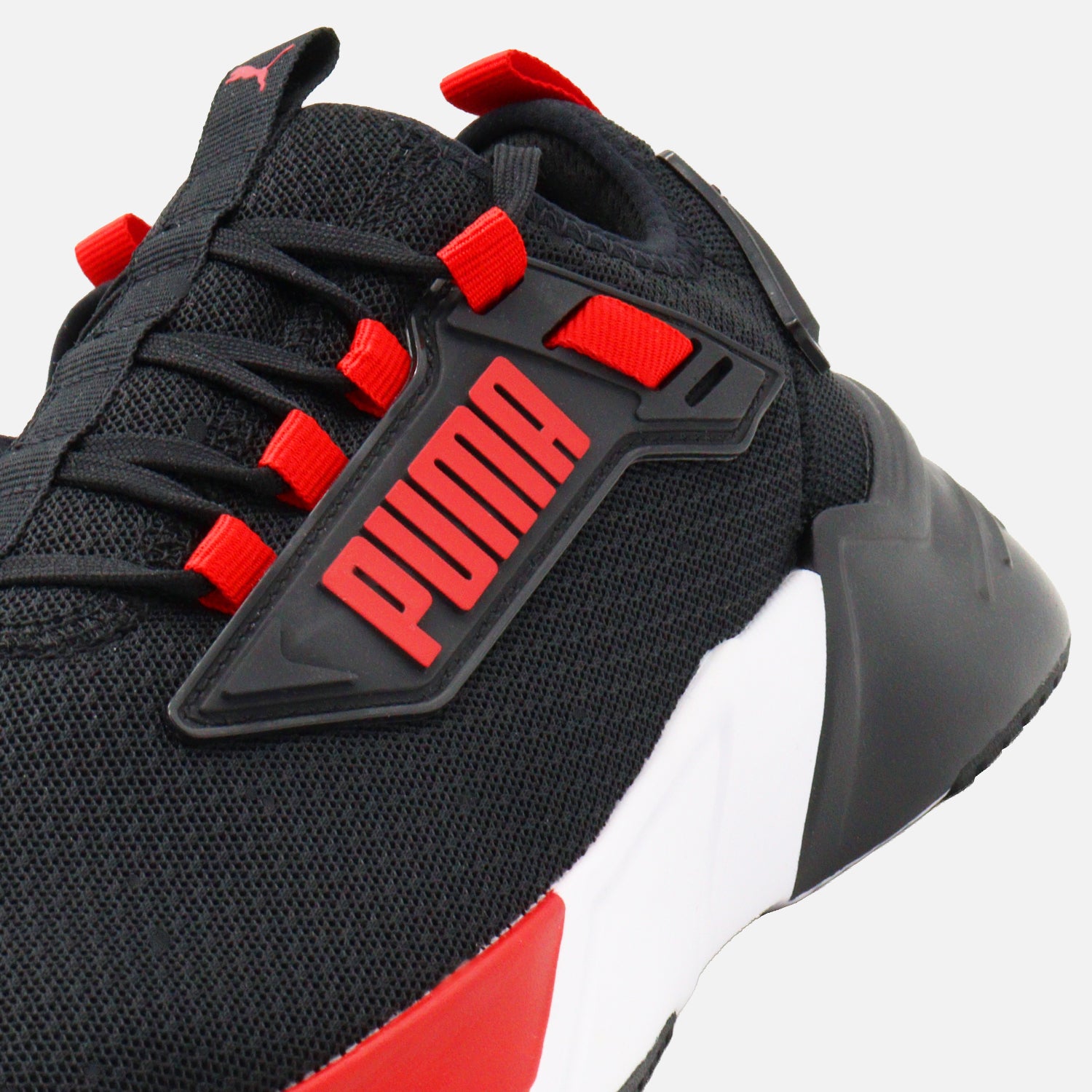 Tenis Puma Retaliate 3