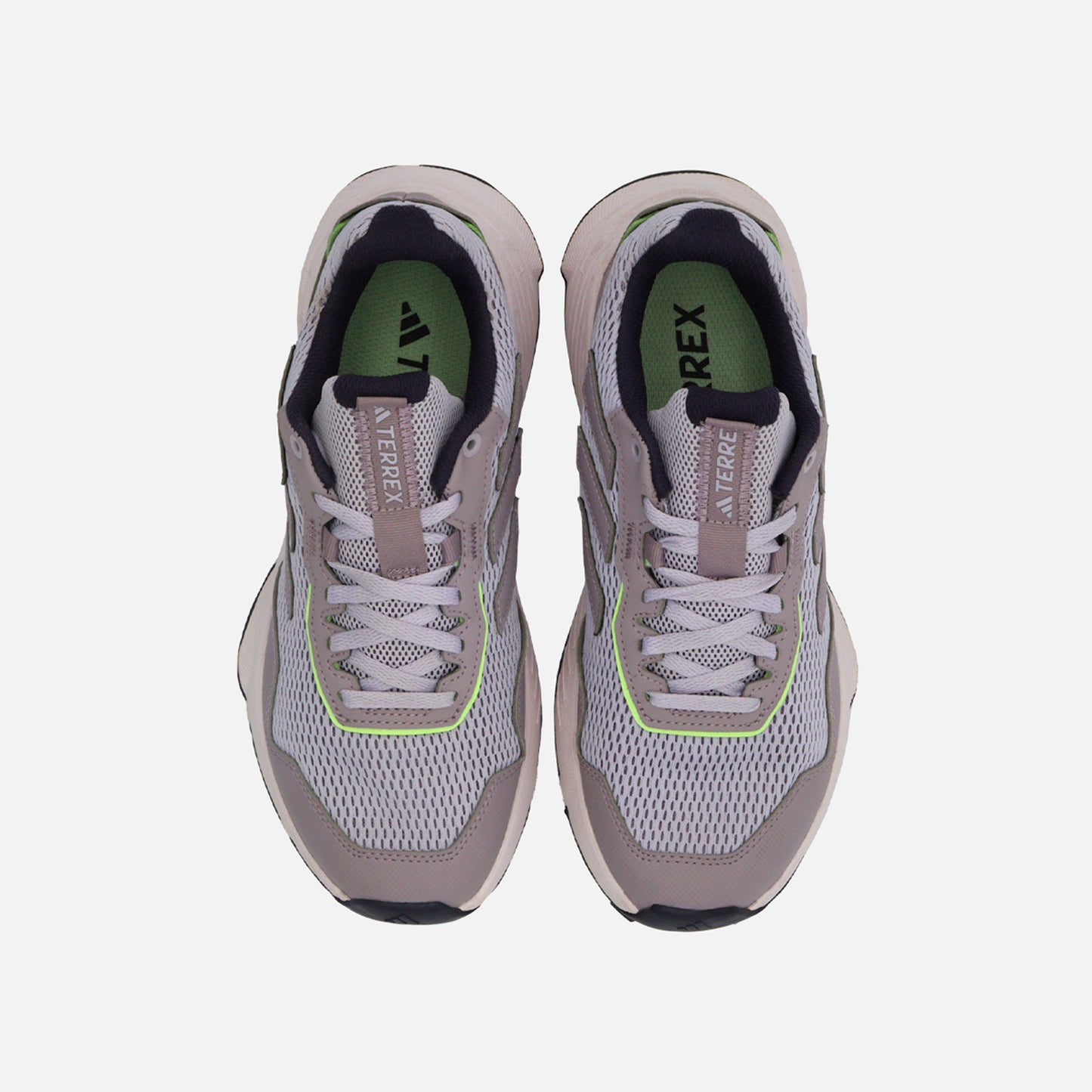 Tenis adidas Tracefinder