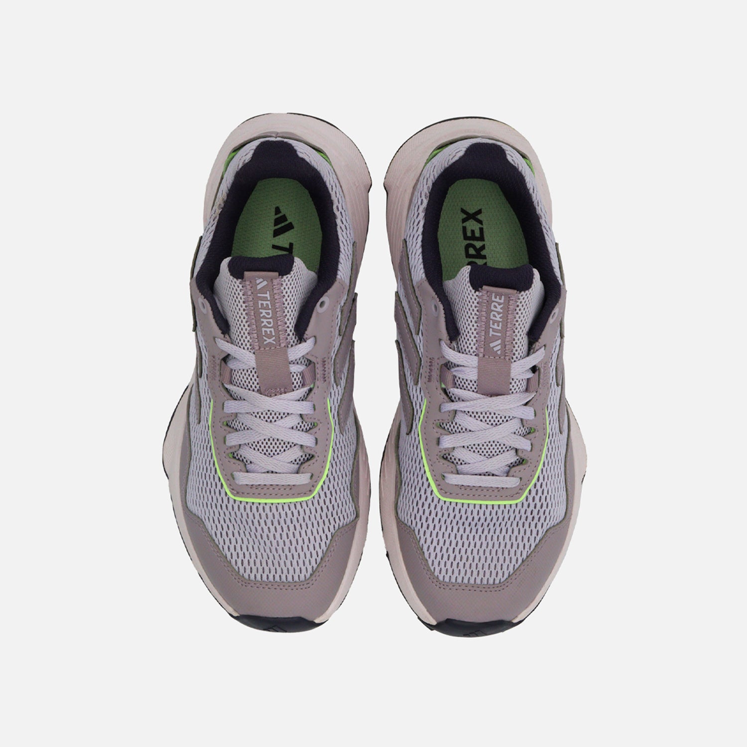 Tenis adidas Tracefinder