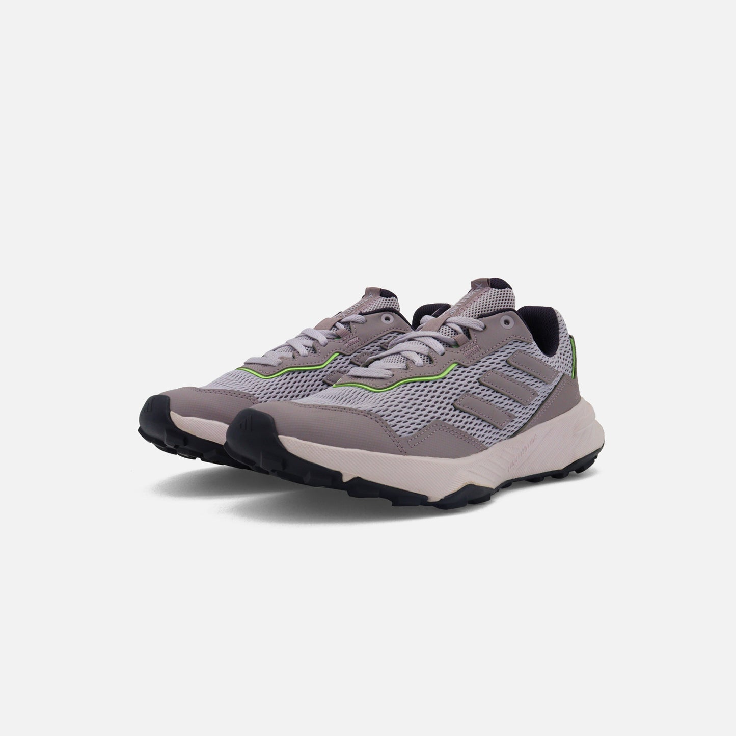 Tenis adidas Tracefinder