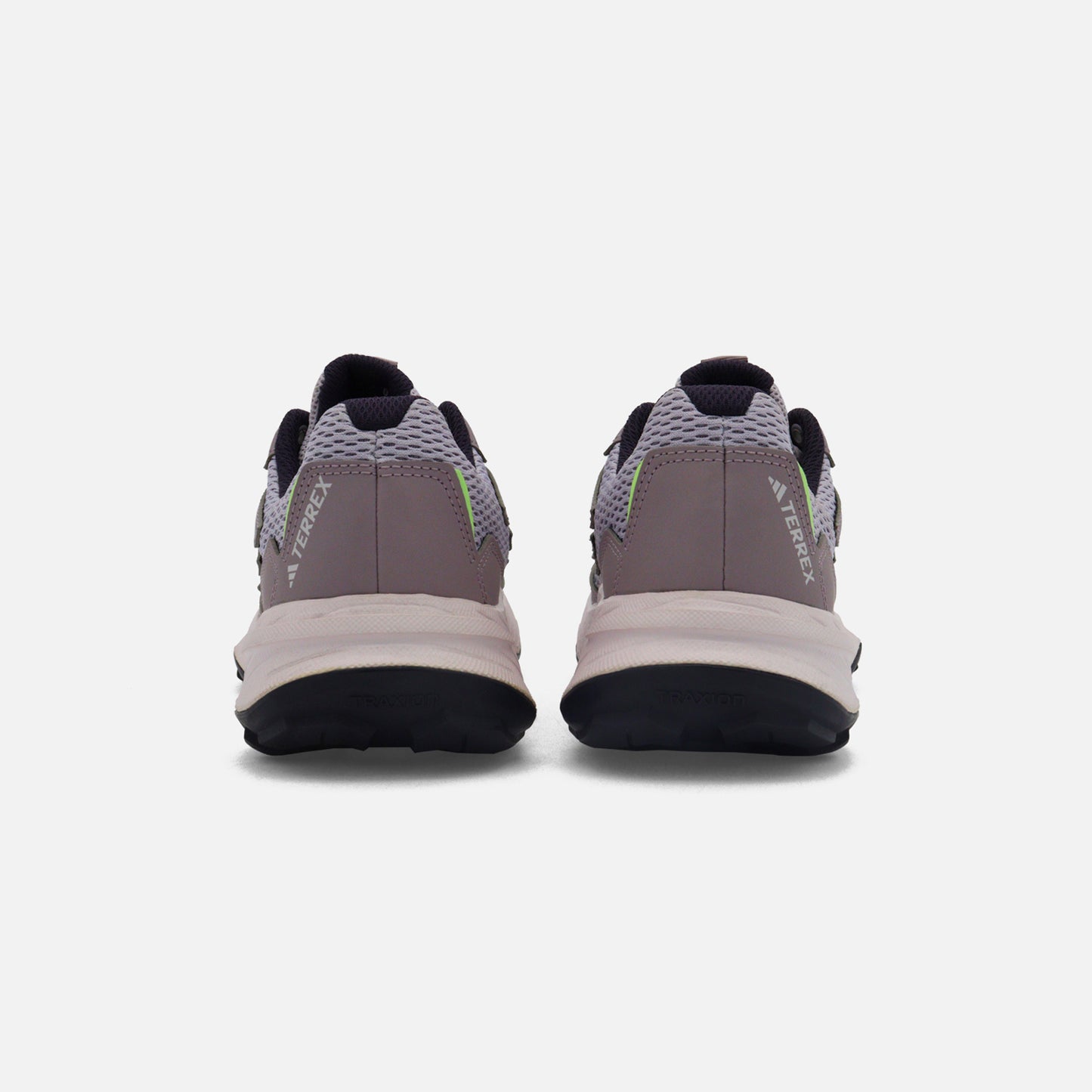 Tenis adidas Tracefinder