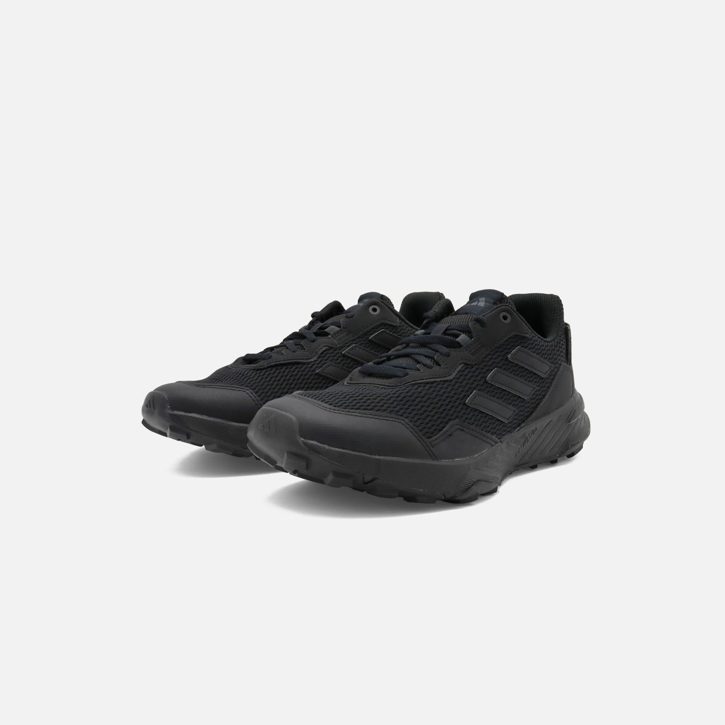 Tenis Adidas Tracefinder