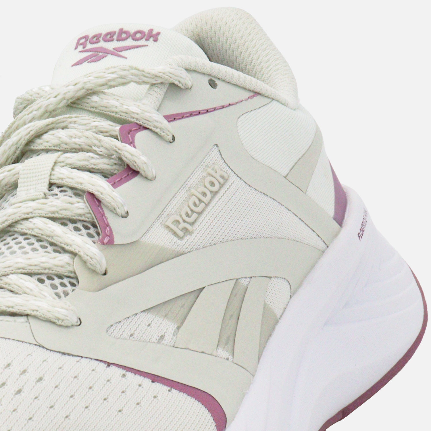 Tenis Reebok Energen Casual para Mujer | Comodidad y Estilo Diario