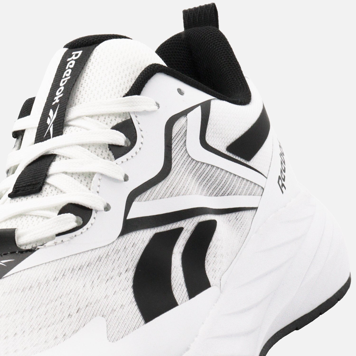 Tenis Reebok Verse para Hombre | Comodidad, Estilo Deportivo y Uso Diario