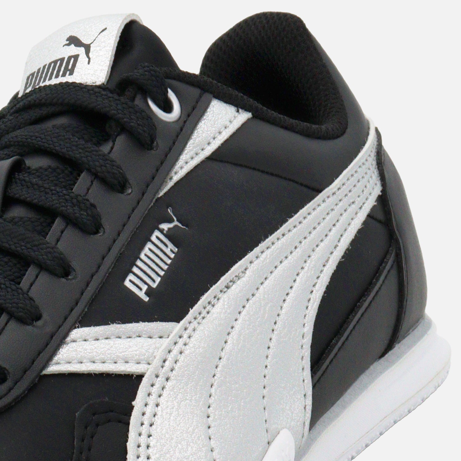 Tenis Puma Bella Donna Metallic para Mujer | Estilo Casual y Acabado Metálico