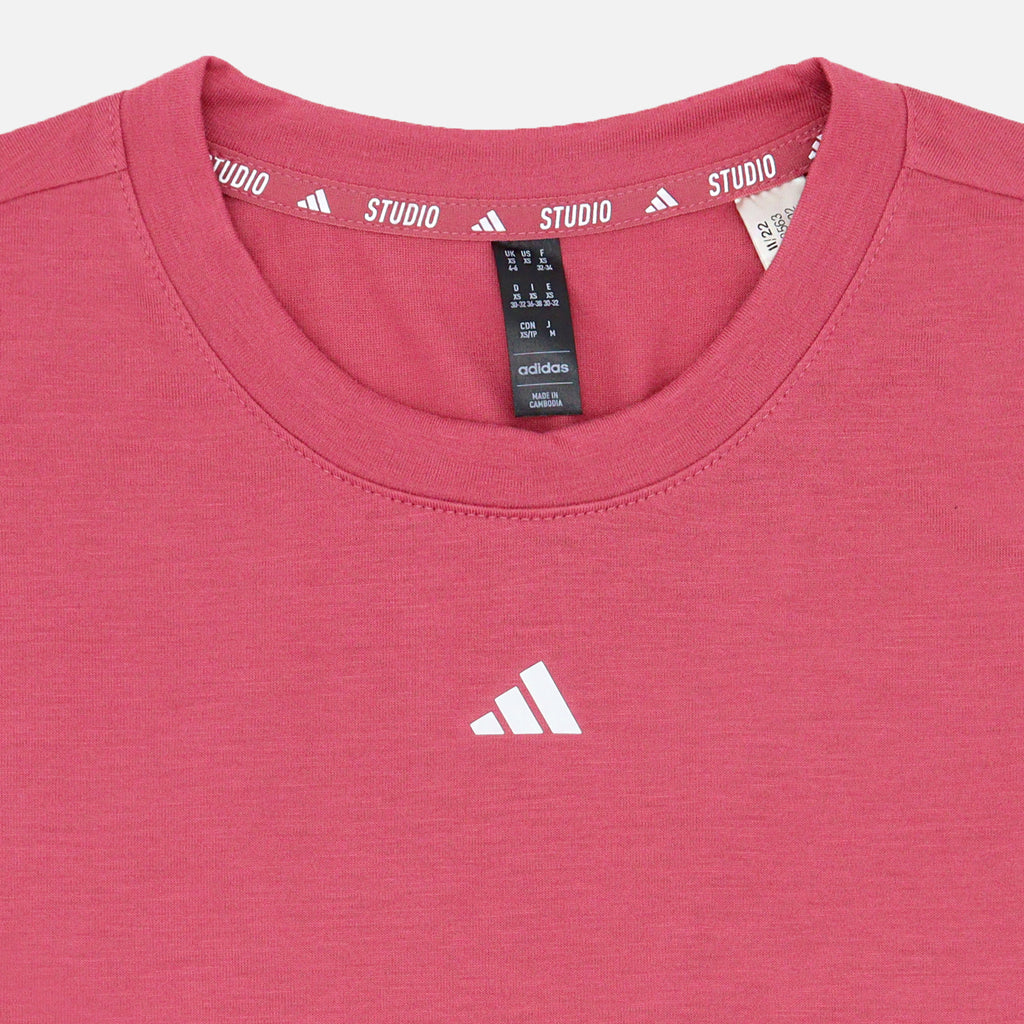 Top adidas Entrenamiento Studio Mujer | Soporte y Comodidad para Fitness