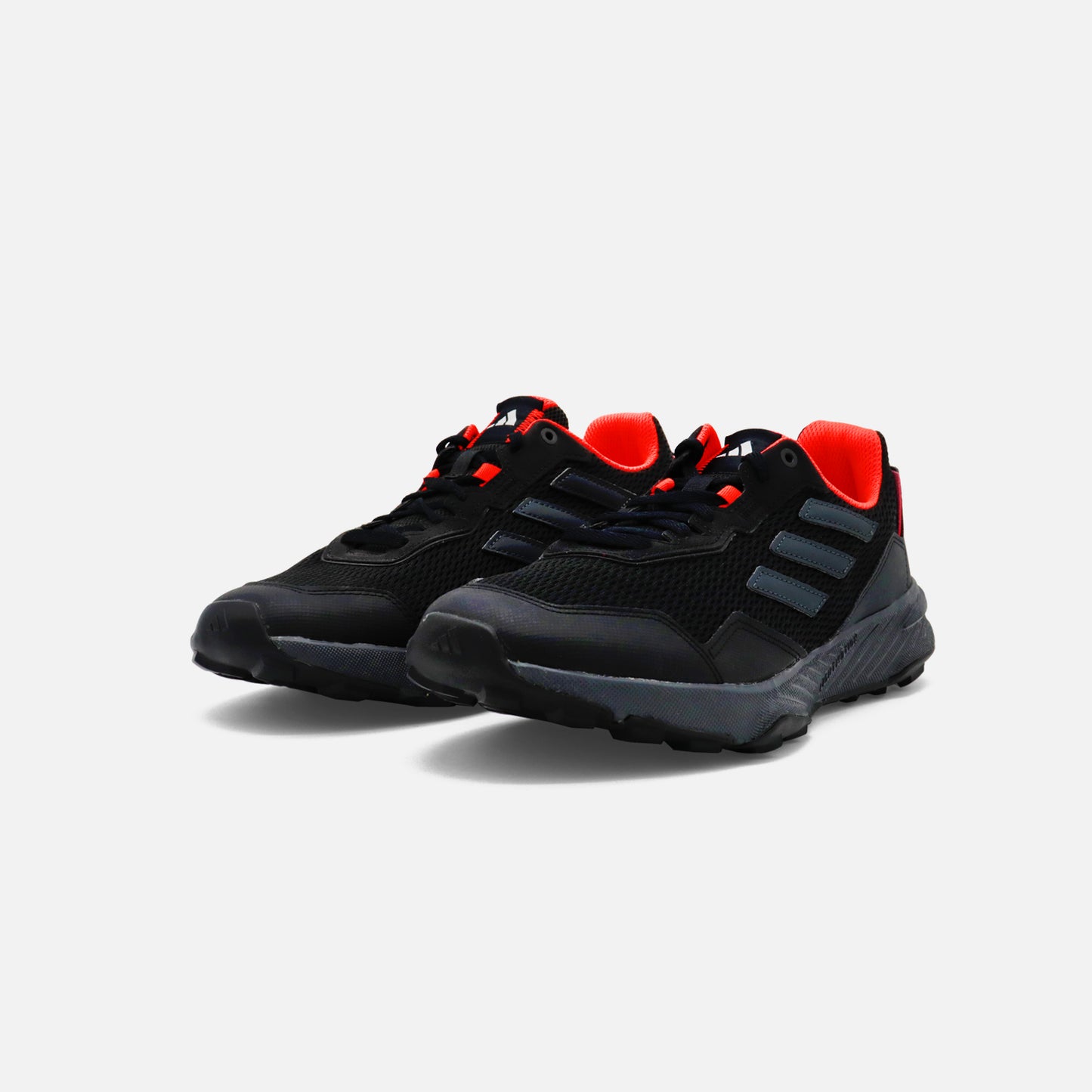 Tenis Adidas Outdoor Tracefinder