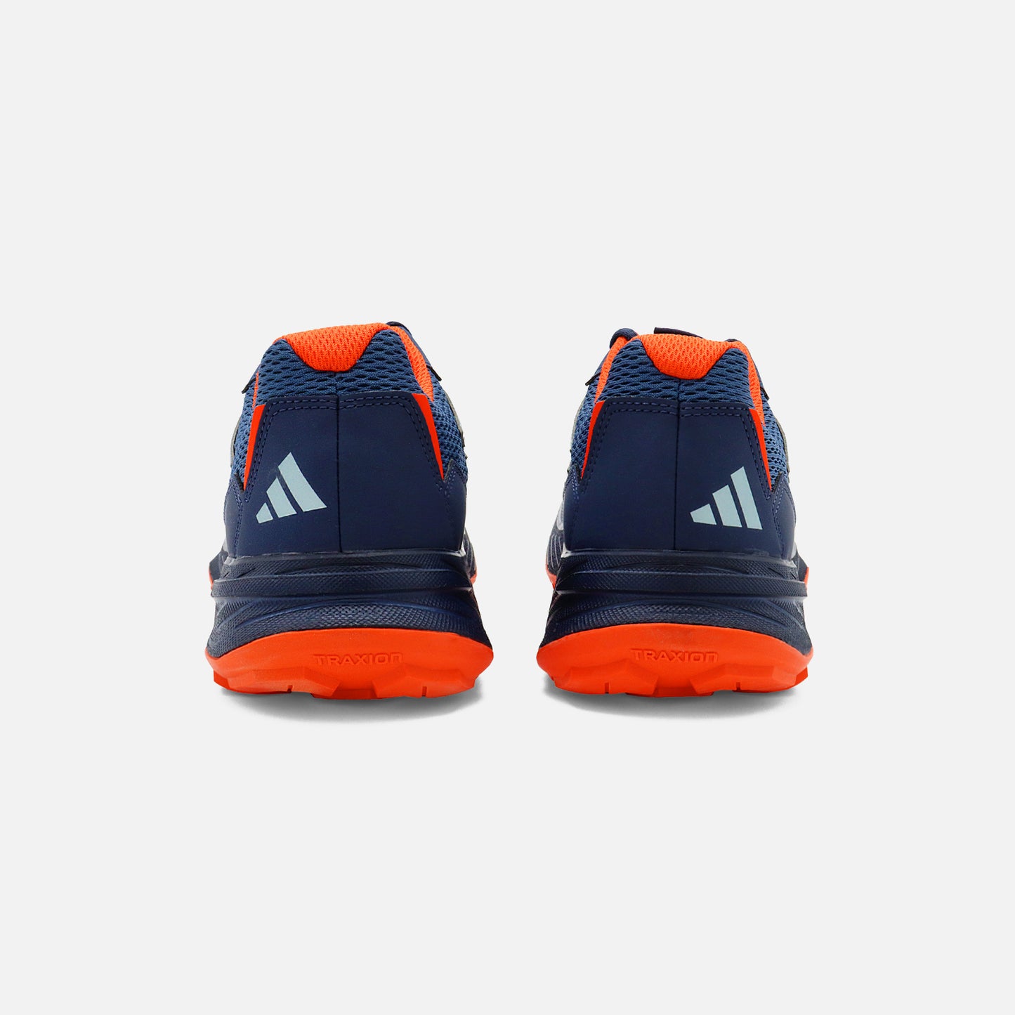 Tenis adidas Tracefinder