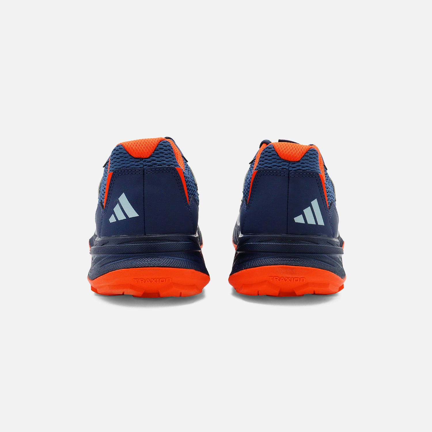 Tenis adidas Tracefinder