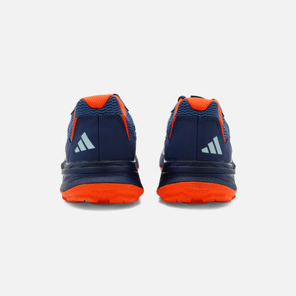 Tenis adidas Tracefinder