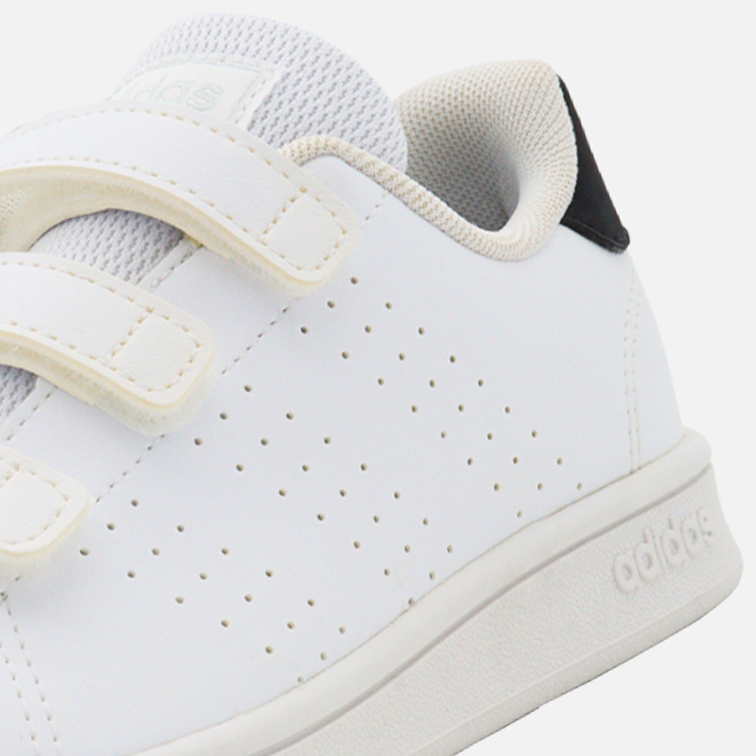 Tenis adidas Advantage CF C