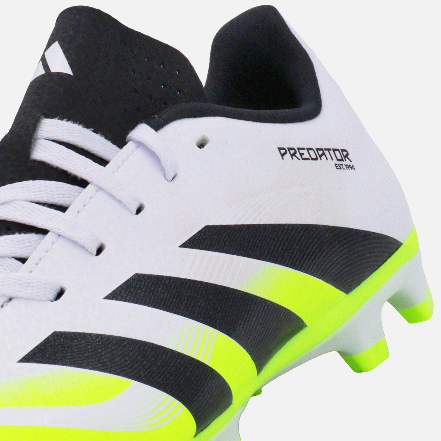 Tenis adidas Predator Multiterreno