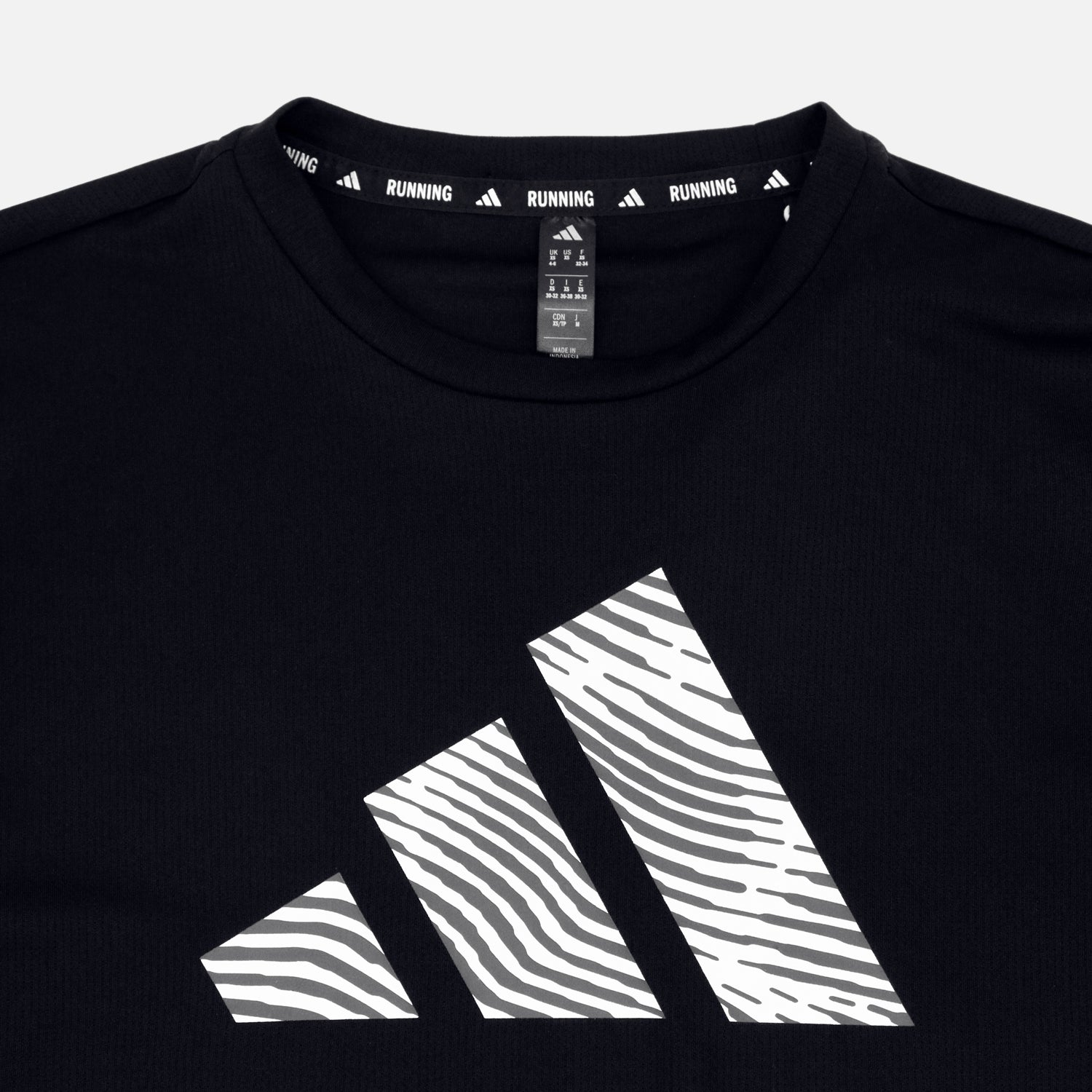 Playera deportiva Adidas negro para dama