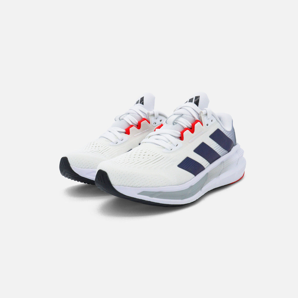 Tenis adidas running Questar 3