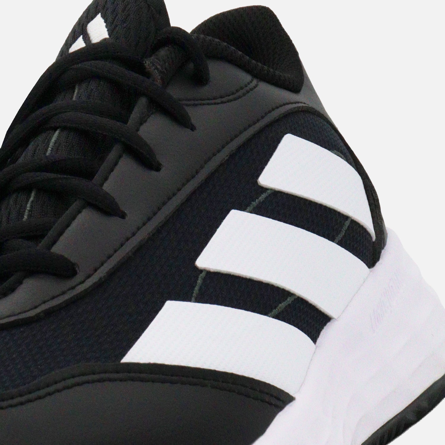 Tenis adidas Basquetbol Gamechaser para Hombre | Comodidad y Rendimiento