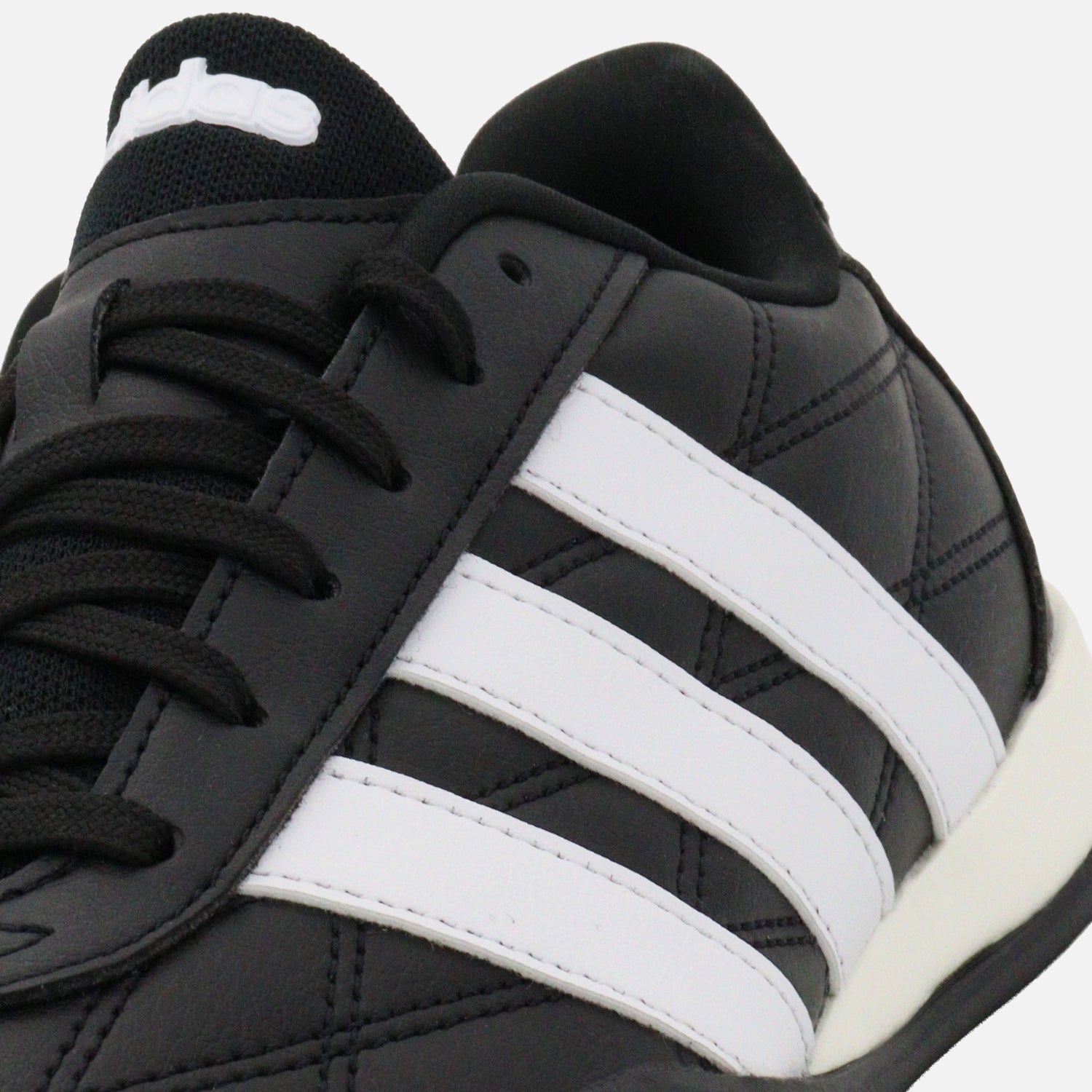 Tenis adidas Groundpulse Negro | Comodidad y Estilo Urbano