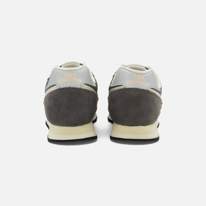 Tenis New Balance 373 V2